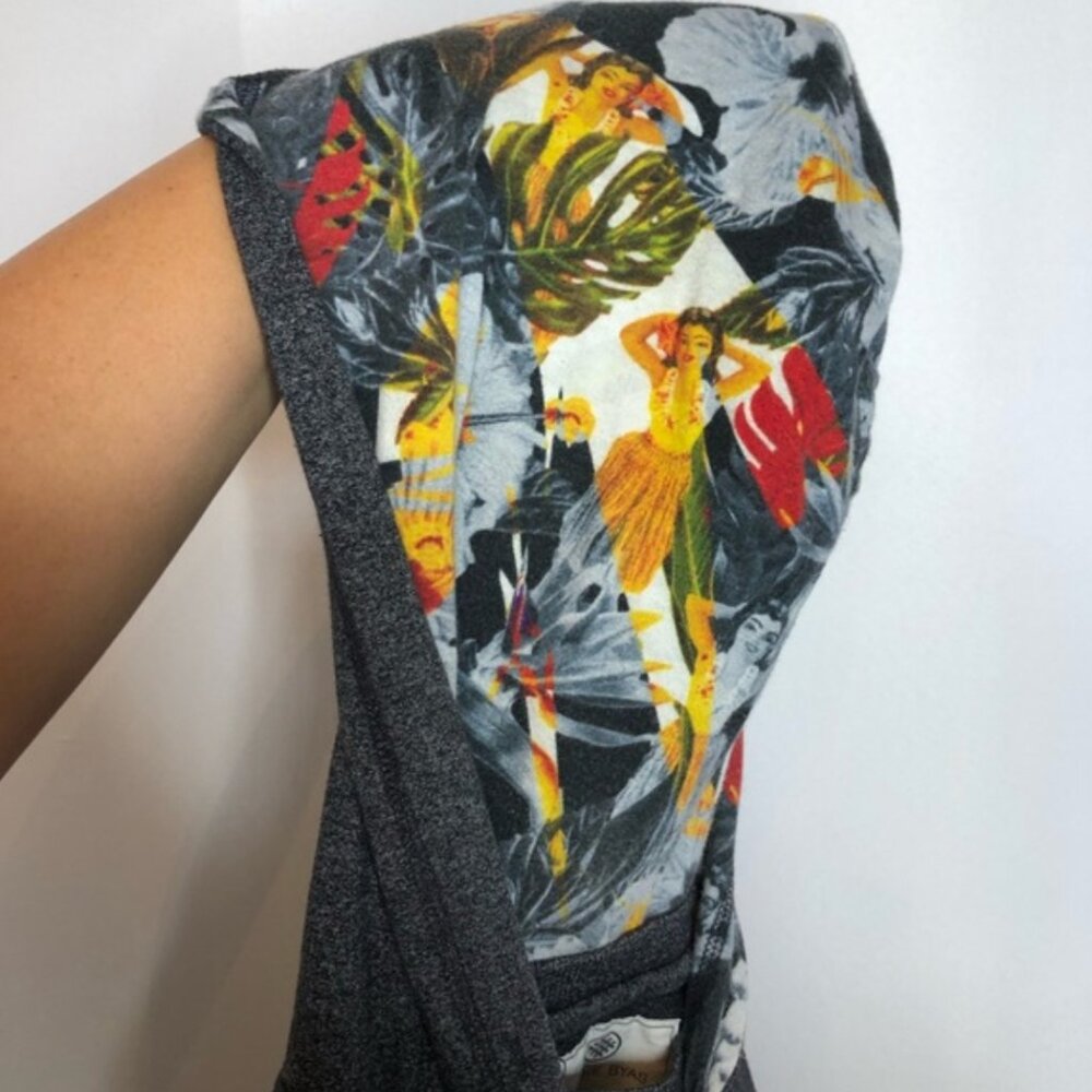 On the Byas Hawaiian Print Lightweight Gray Hoodie, Men's Small - Picture 6 of 8